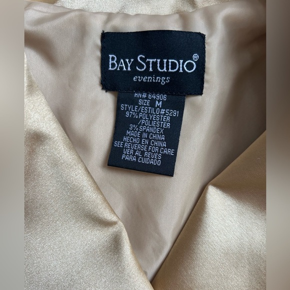 Bay Studio Evenings Vintage Gold Satin Overcoat size medium - Picture 4 of 8